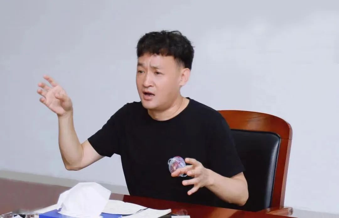 勇担使命·守正创新｜华体平台_华体（中国）一站式服务平台乳业集团召开营销、养殖及饲料月度经营工作会议