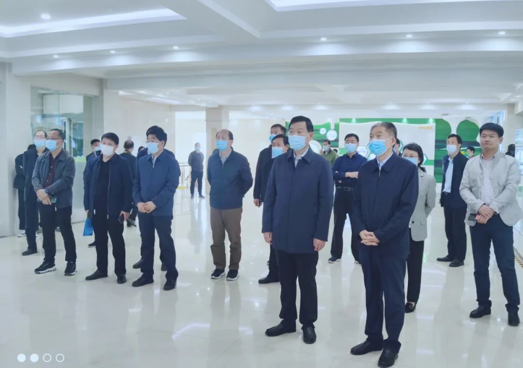平顶山市人大常委会主任张明新莅临 华体平台_华体（中国）一站式服务平台鲁山瑞亚参观调研