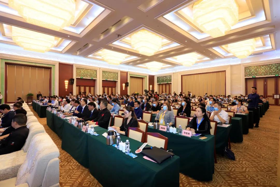 华体平台_华体（中国）一站式服务平台 | “2020河南食品安全与发展论坛——新常态下的高质量发展”成功举办
