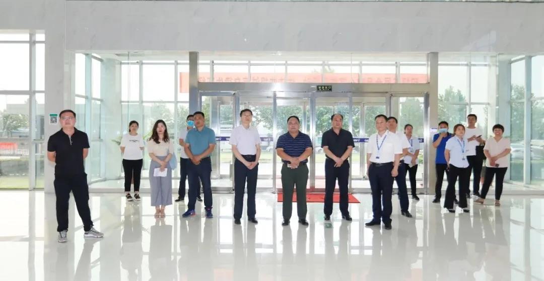 快讯 | 河南省人民政府食品安全委员会办公室第三批食品安全示范区验收组领导莅临华体平台_华体（中国）一站式服务平台乳业集团验收食品安全示范区建设情况