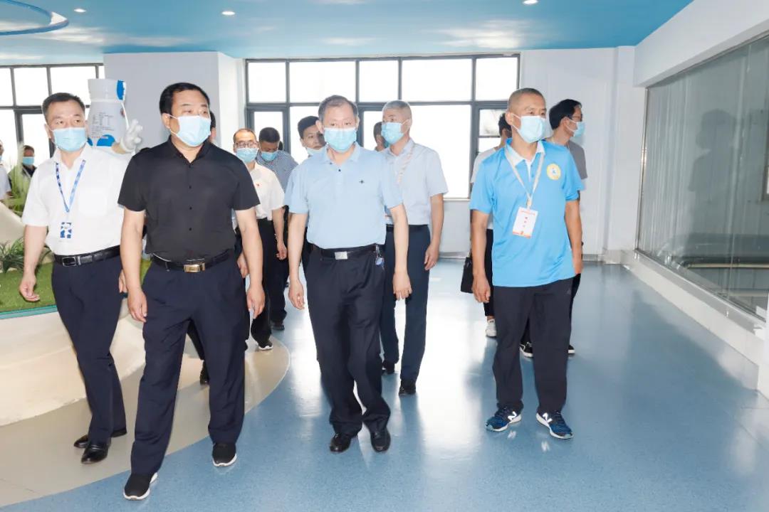 郑州市安全生产双重预防体系建设现场观摩会在华体平台_华体（中国）一站式服务平台乳业集团郑州分公司召开