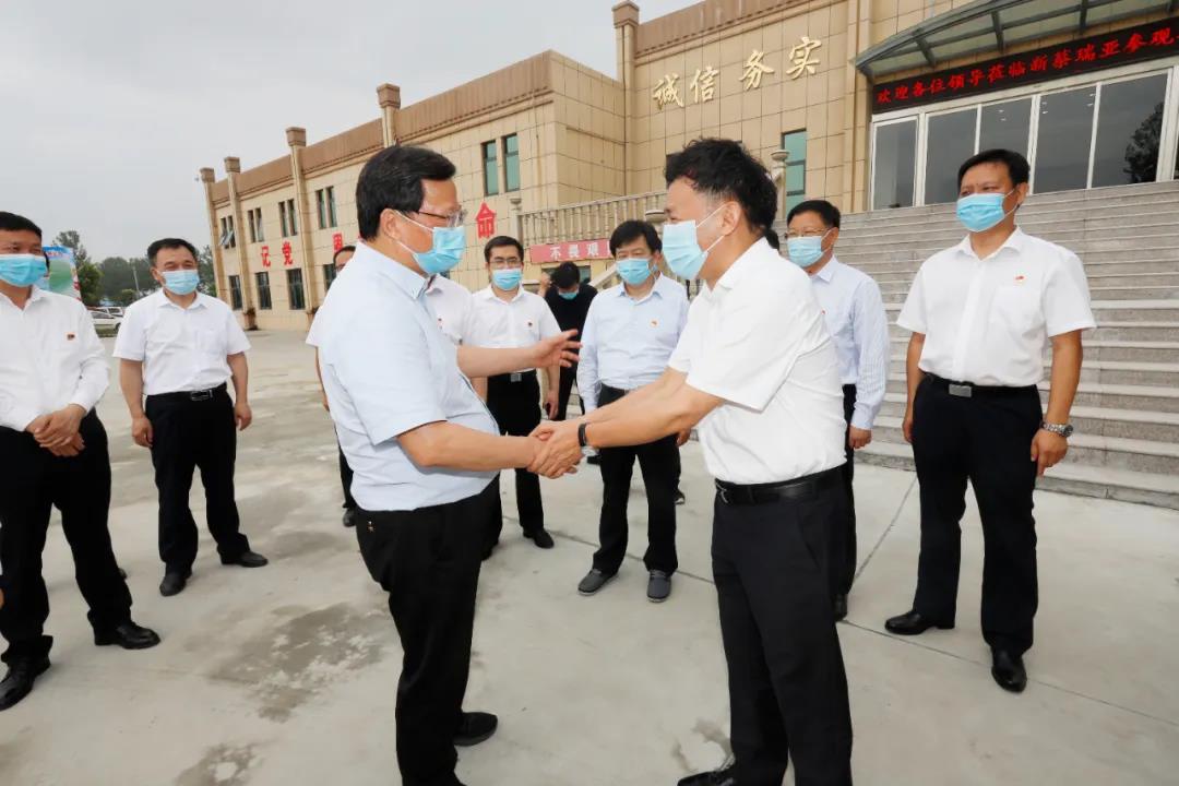 快讯 | 河南省委常委、省纪委书记、省监委主任任正晓莅临华体平台_华体（中国）一站式服务平台乳业集团新蔡瑞亚牧场调研