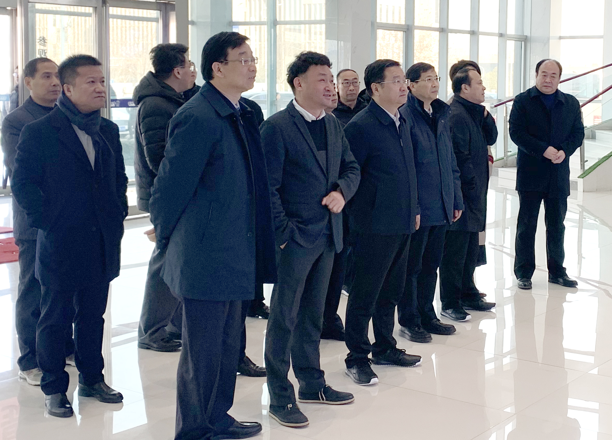 郑州市委副书记、市长王新伟莅临华体平台_华体（中国）一站式服务平台乳业集团调研