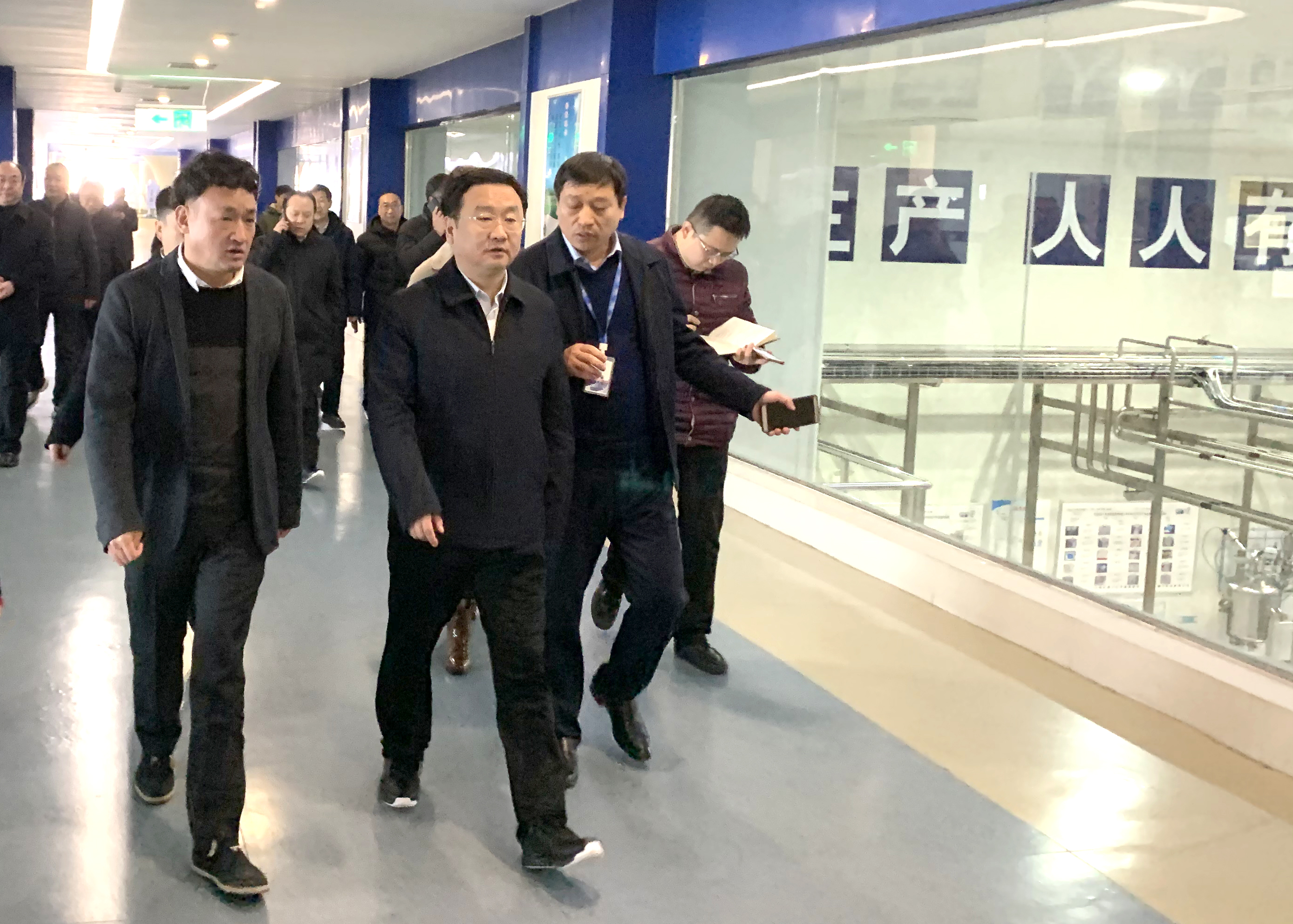 郑州市委副书记、市长王新伟莅临华体平台_华体（中国）一站式服务平台乳业集团调研