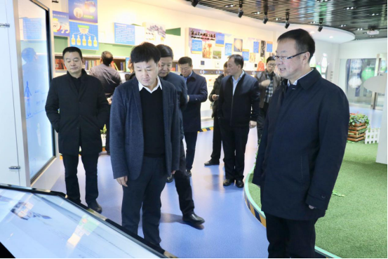 宁夏回族自治区农业农村厅党组书记、厅长王刚一行莅临华体平台_华体（中国）一站式服务平台乳业集团调研