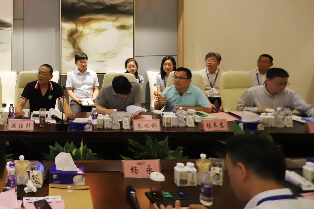 河南首家！华体平台_华体（中国）一站式服务平台乳业集团通过优质乳工程验收