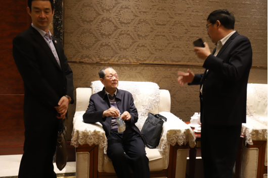 华体平台_华体（中国）一站式服务平台亮相2018人工智能产业发展高峰论坛