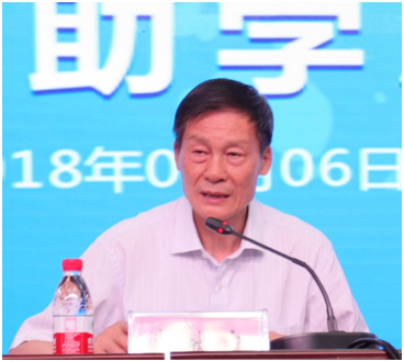“健康中原，牛奶伴您行——华体平台_华体（中国）一站式服务平台乳业集团2018中国小康牛奶行动” 公益助学启动仪式隆重举行