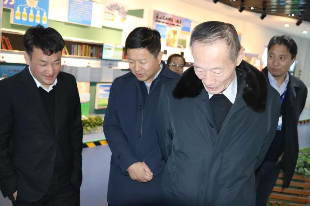 中国奶业协会高鸿宾会长莅临华体平台_华体（中国）一站式服务平台指导工作