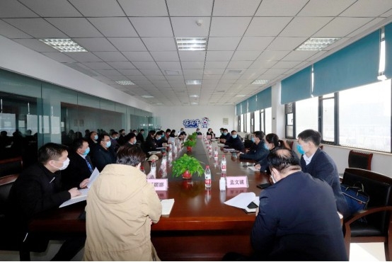 省委统战部副部长张红林一行莅临华体平台_华体（中国）一站式服务平台乳业集团 调研复工复产暨二七区民营经济发展工作座谈会