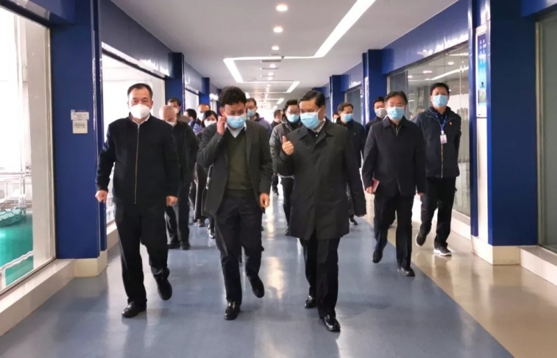 快讯丨河南省副省长武国定莅临华体平台_华体（中国）一站式服务平台乳业集团调研重点保障企业复工复产情况